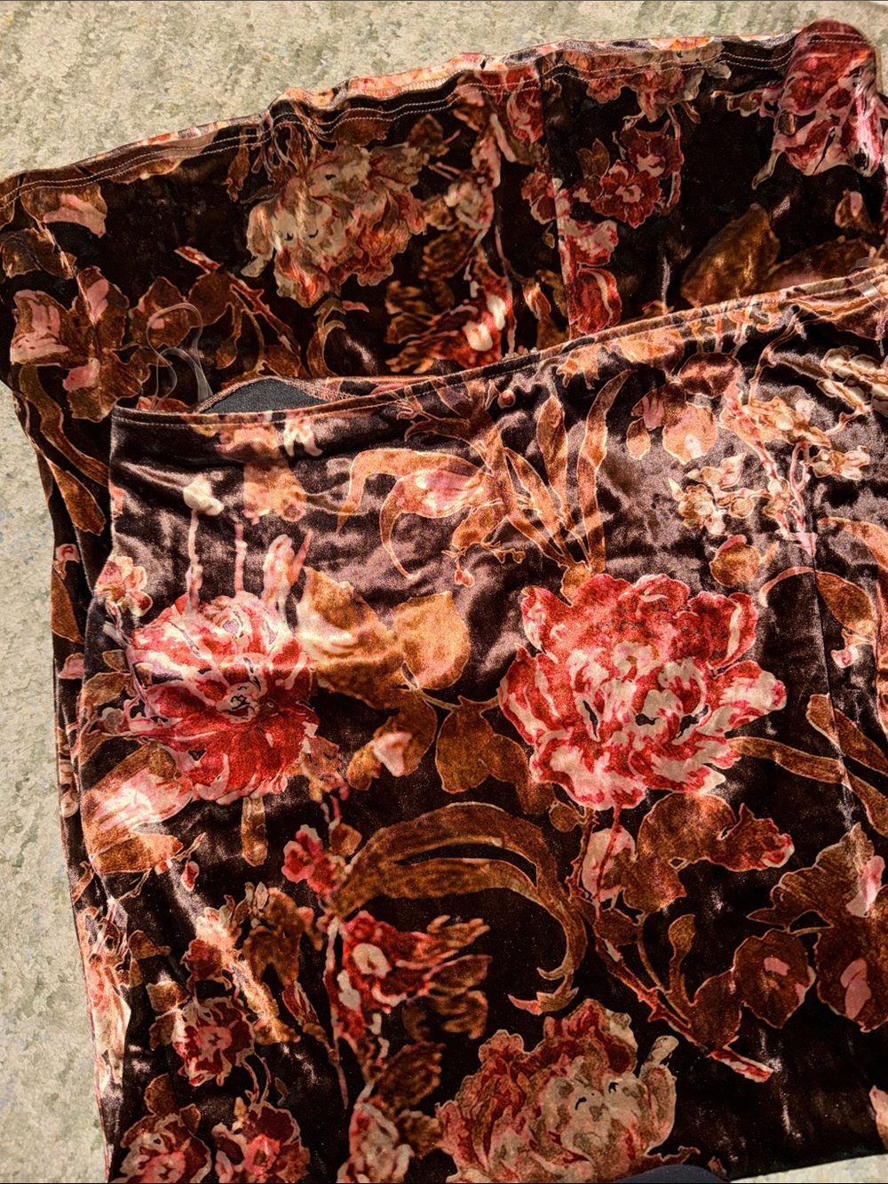 Fashion Nova Brown and Rust Floral Velvet Maxi Skirt - Picture 3 of 6